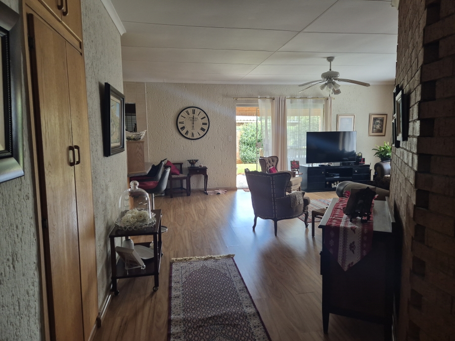 2 Bedroom Property for Sale in Flamwood North West